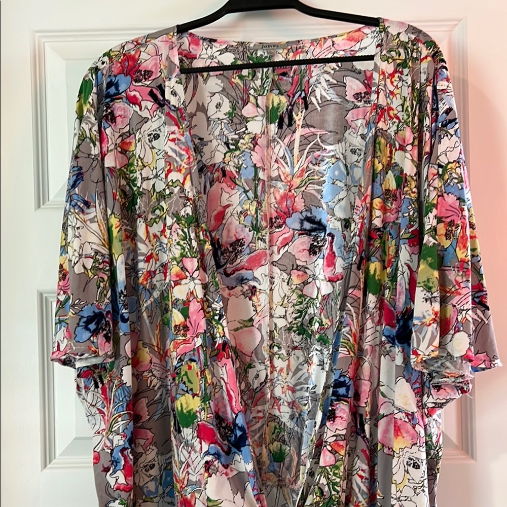 Floral Multicolor Kimono Top - Picture 3 of 5